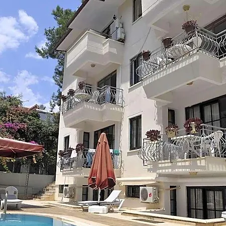 Kemer Suit Kemer